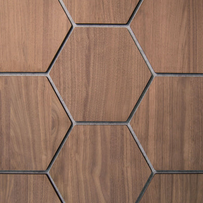 Hexagonpaneel Walnuss mit grauem Filz 81CM | Akustik | Wanddekoration | Sechseck-Form